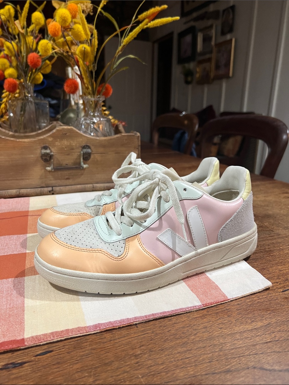 Veja V-10 Petale White Multico Sneakers